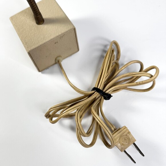 Vintage MCM Cream  Gooseneck Desk Lamp Adjustable Working - Picture 10 of 10